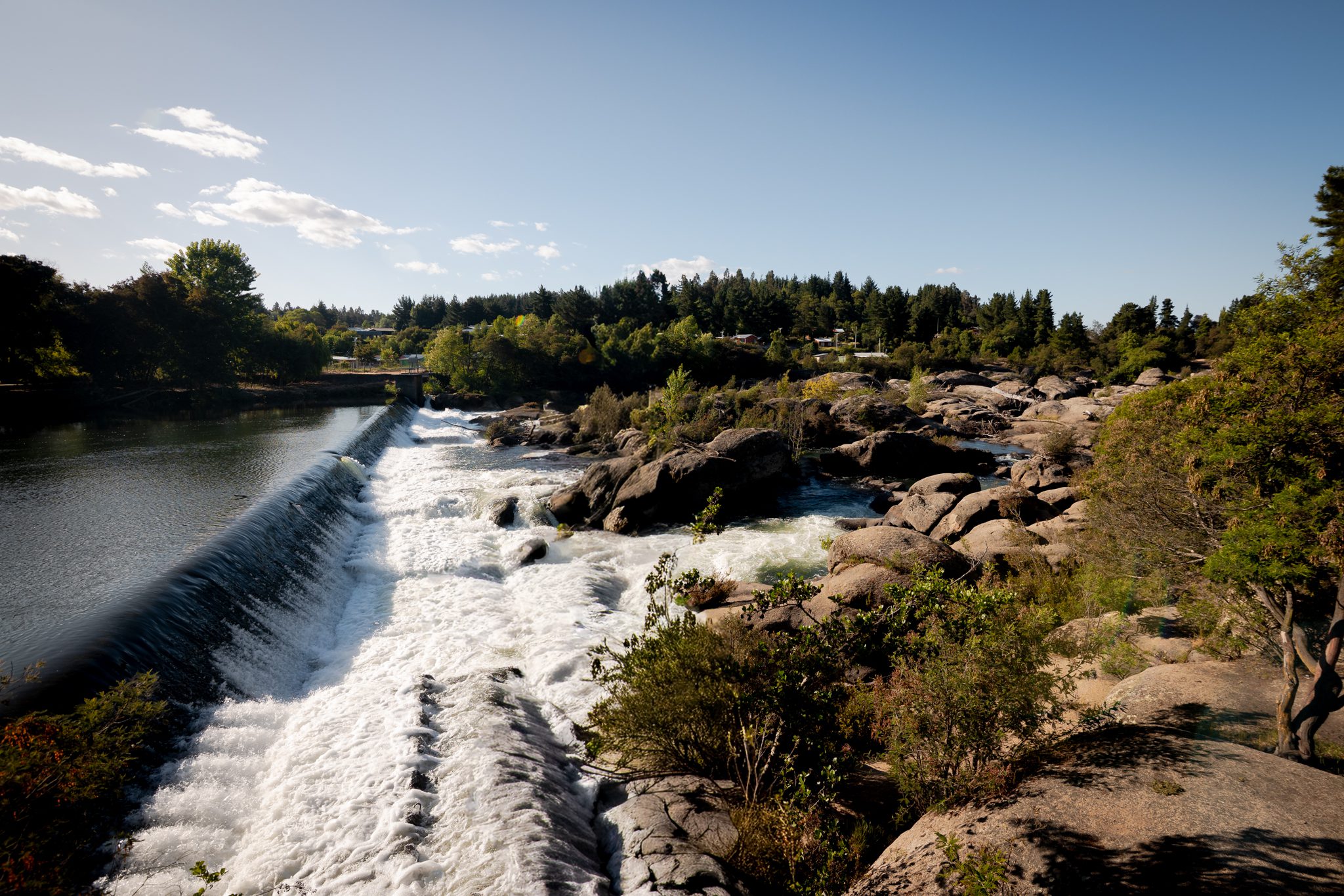 La Cascada Licura Bajo